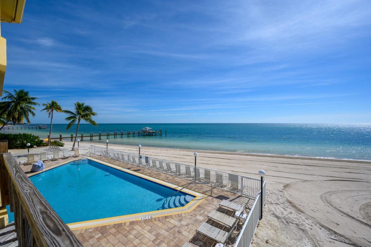 Coco Plum Beach & Tennis Club & Marina Marathon Exterior photo